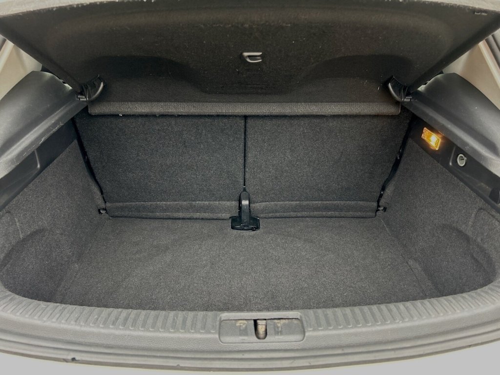 Used Volkswagen Scirocco 2014 for sale - 76744512: Photo 21