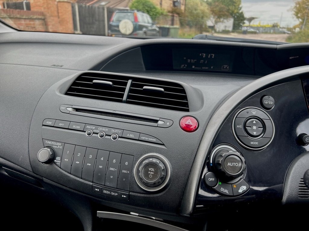 Used Honda Civic 2006 for sale - 76744514: Photo 21