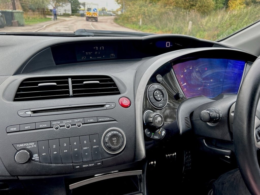 Used Honda Civic 2006 for sale - 76744514: Photo 22