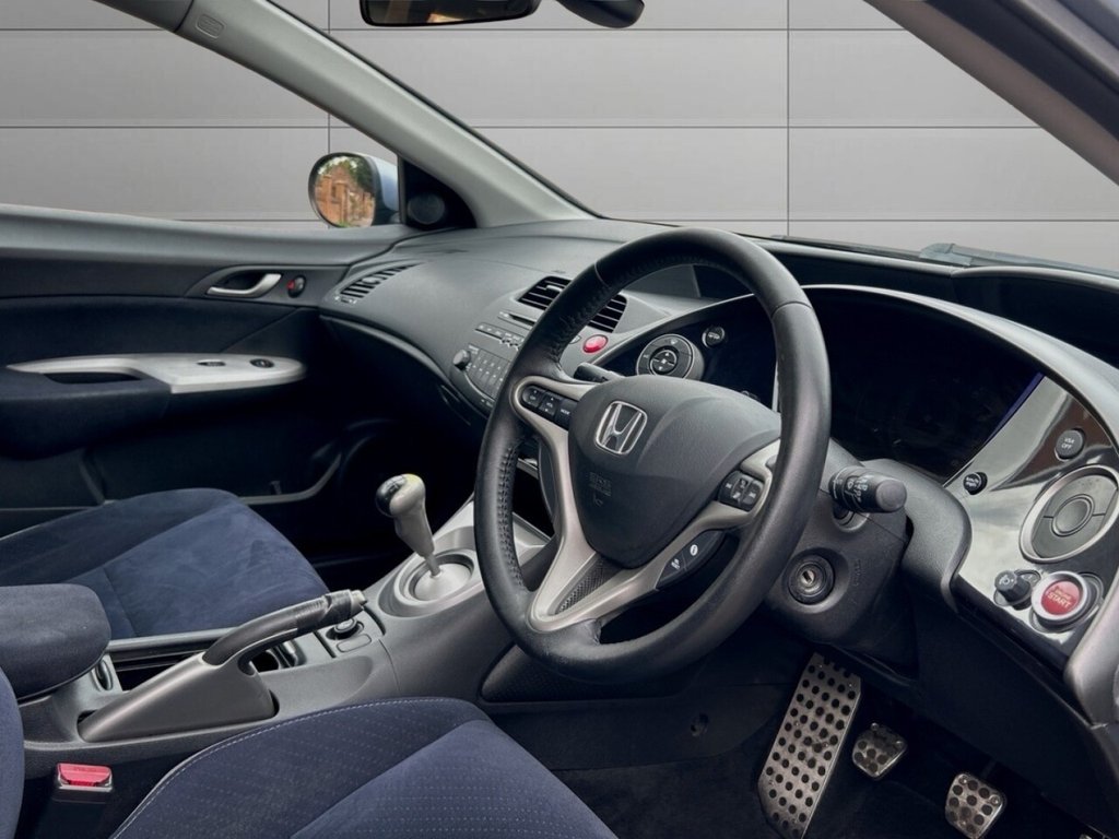 Used Honda Civic 2006 for sale - 76744514: Photo 5