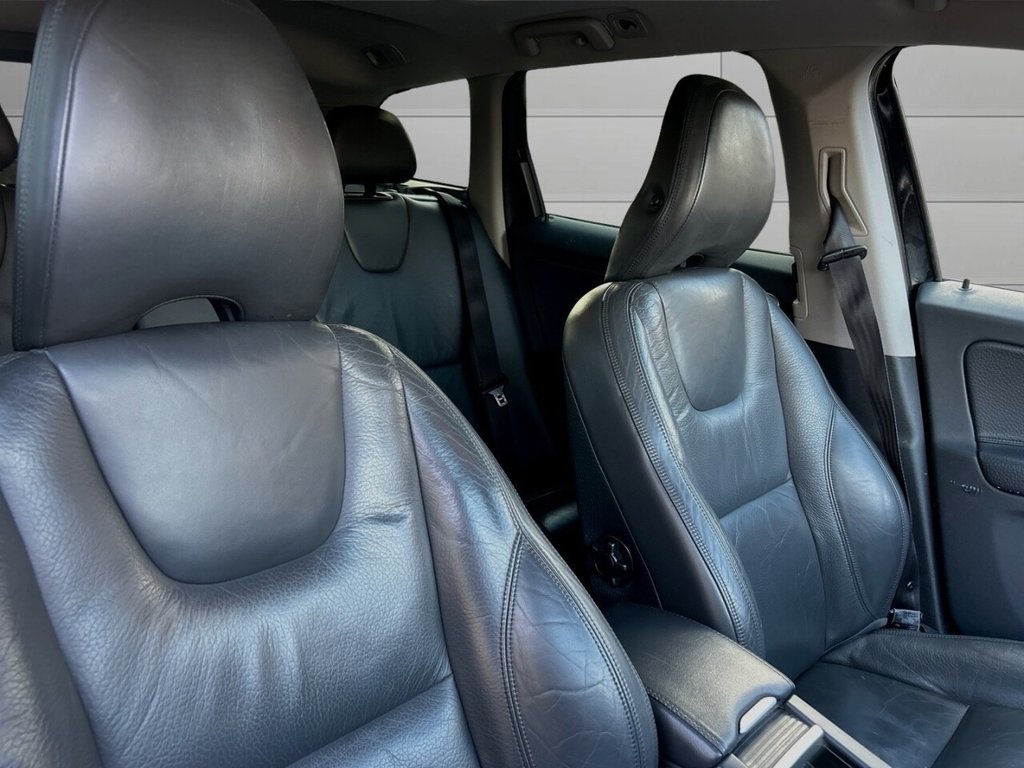 Used Volvo XC60 2013 for sale - 76744538: Photo 10