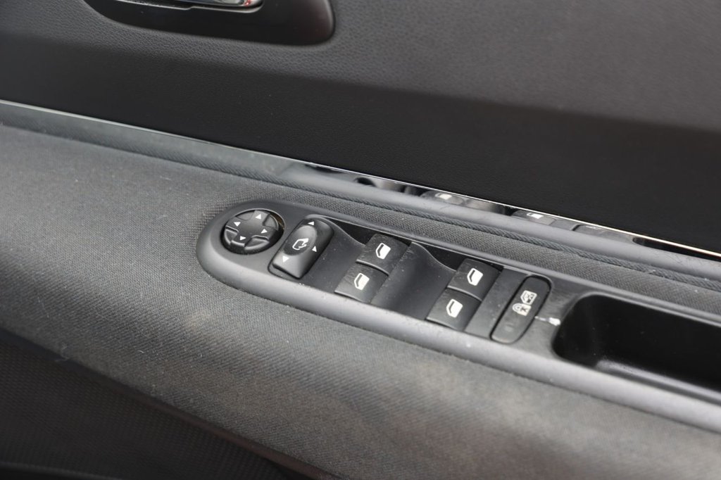 Used Peugeot 3008 2014 for sale - 76744441: Photo 13