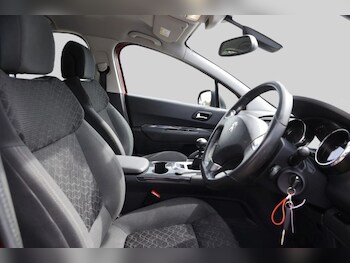 Used Peugeot 3008 2014 for sale - 76744441: Photo