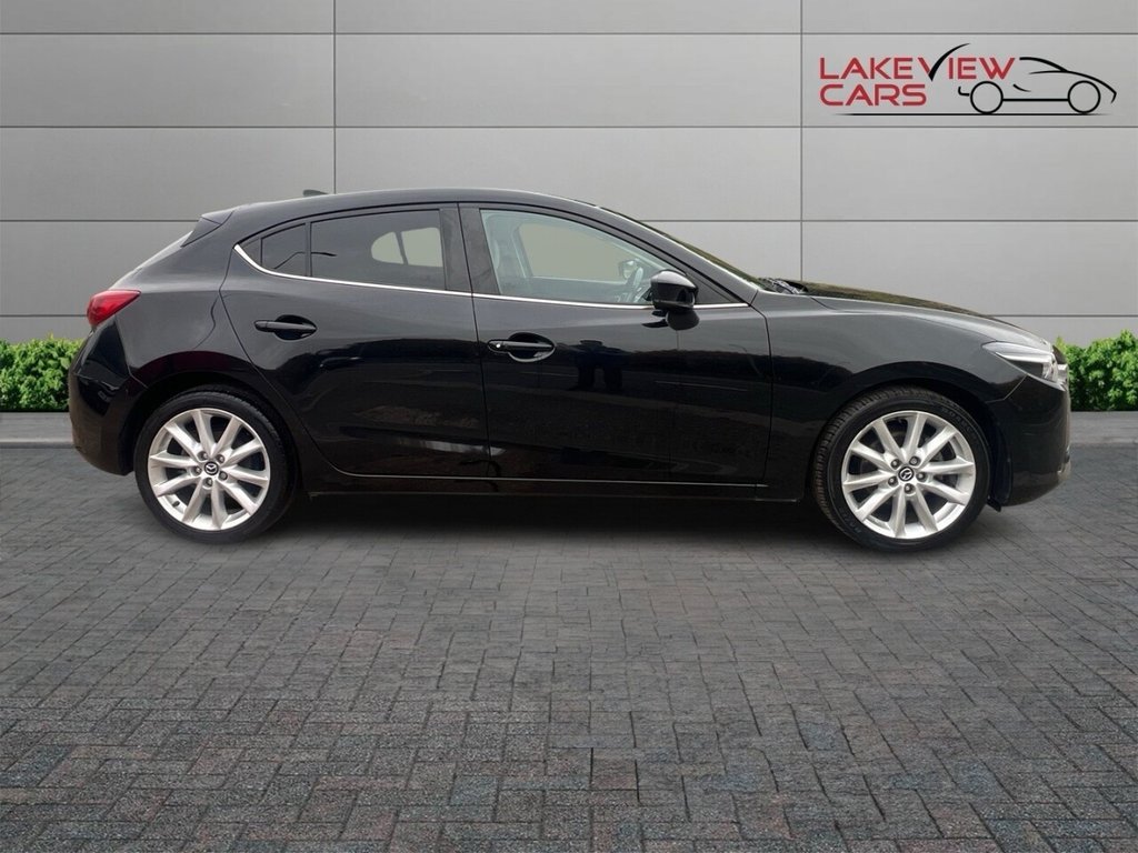 Used Mazda Mazda3 2017 for sale - 76744507: Photo 4