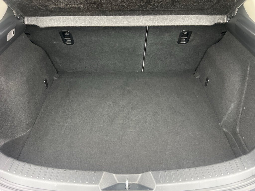 Used Mazda Mazda3 2017 for sale - 76744507: Photo 40