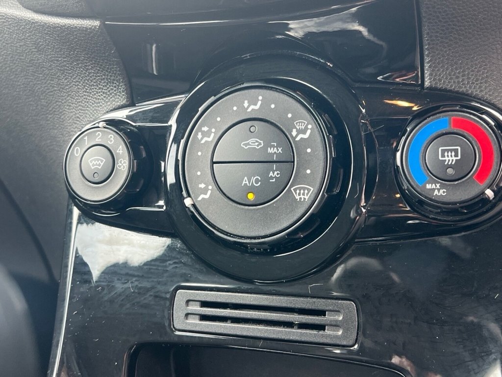 Used Ford Fiesta 2013 for sale - 76744524: Photo 22