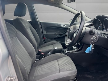 Used Ford Fiesta 2013 for sale - 76744524: Photo