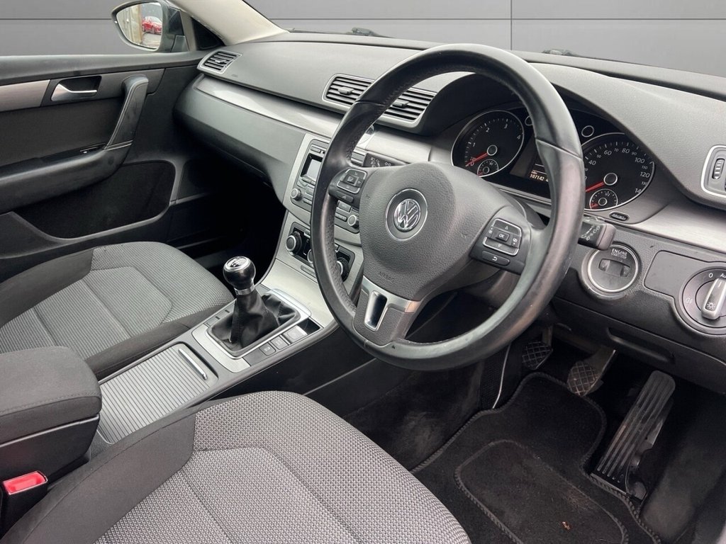Used Volkswagen Passat 2012 for sale - 76744525: Photo 10