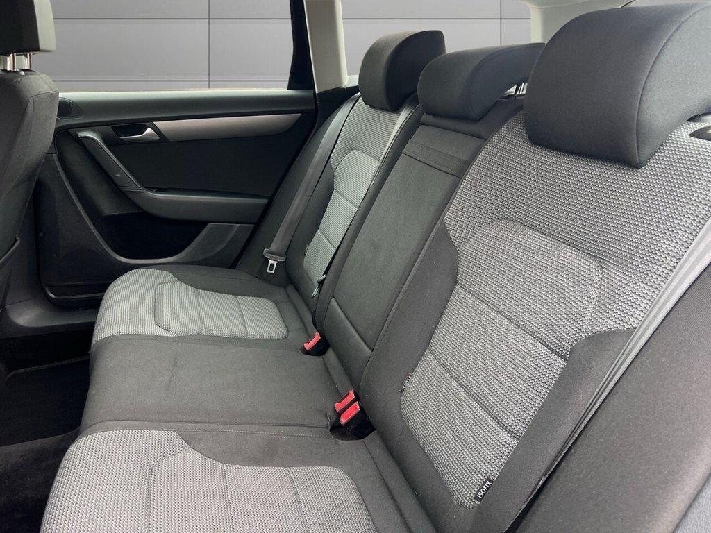 Used Volkswagen Passat 2012 for sale - 76744525: Photo 16