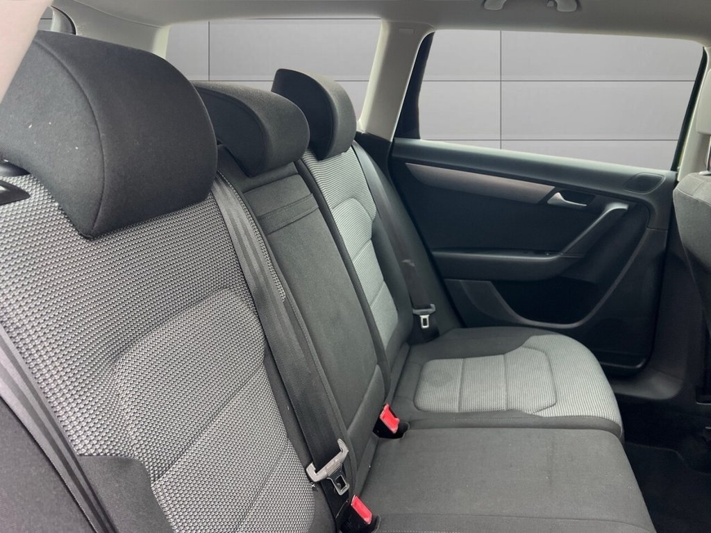 Used Volkswagen Passat 2012 for sale - 76744525: Photo 17