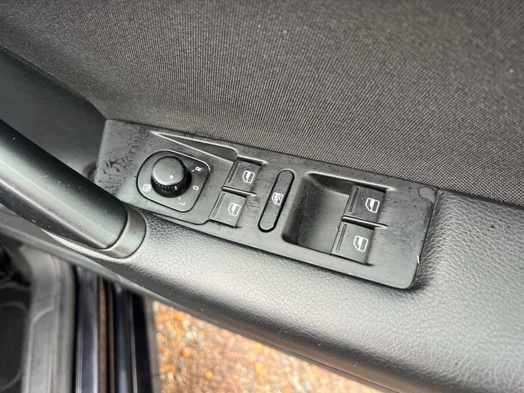 Used Volkswagen Passat 2012 for sale - 76744525: Photo 23