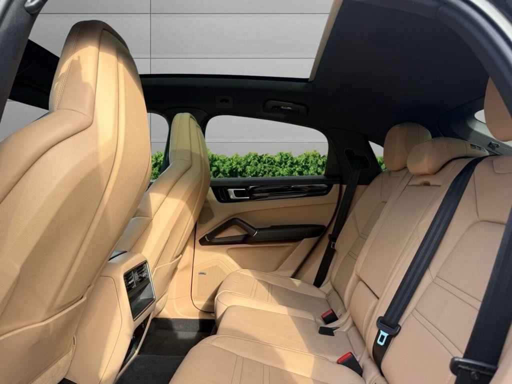 Used Porsche Cayenne 2021 for sale - 76744515: Photo 16