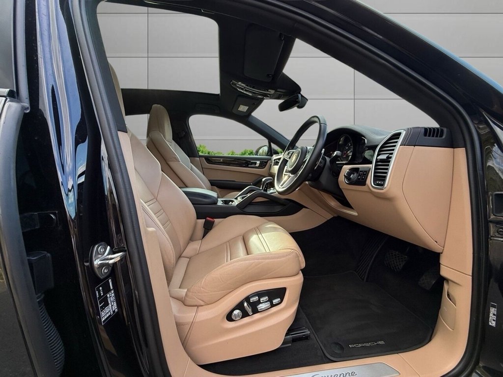 Used Porsche Cayenne 2021 for sale - 76744515: Photo 9