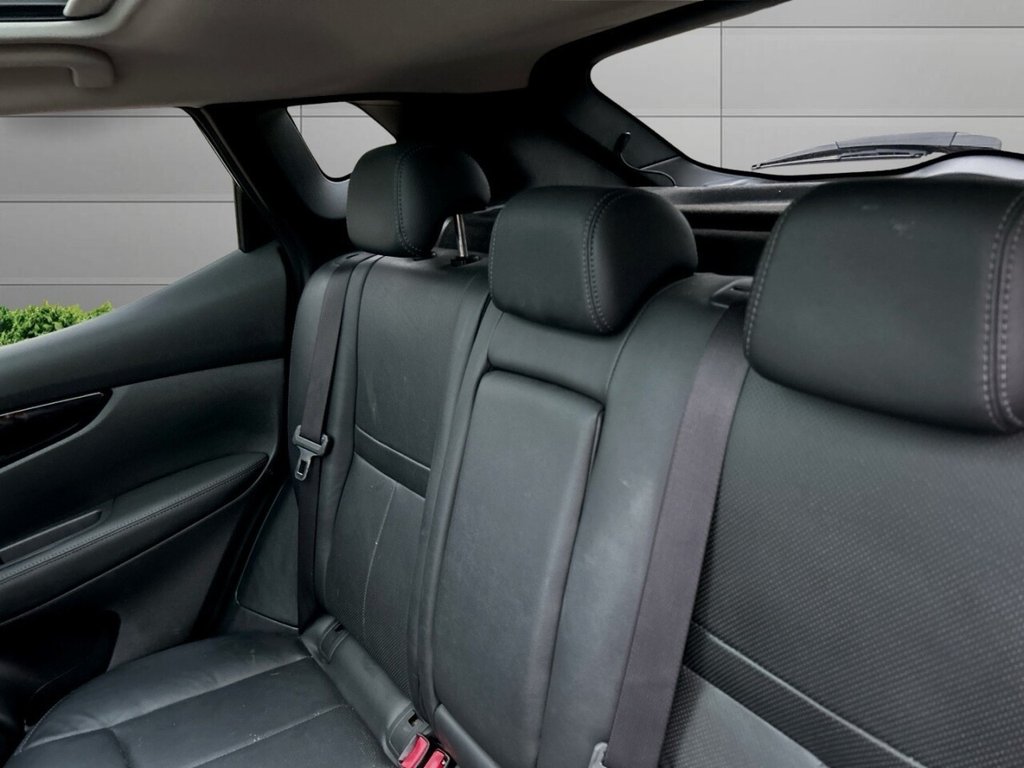 Used Nissan Qashqai 2014 for sale - 76744542: Photo 16