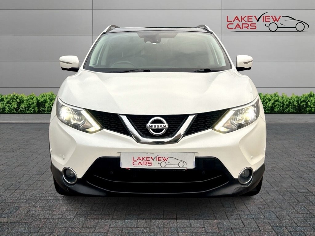 Used Nissan Qashqai 2014 for sale - 76744542: Photo 2