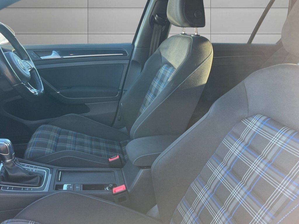Used Volkswagen Golf 2016 for sale - 77301815: Photo 11