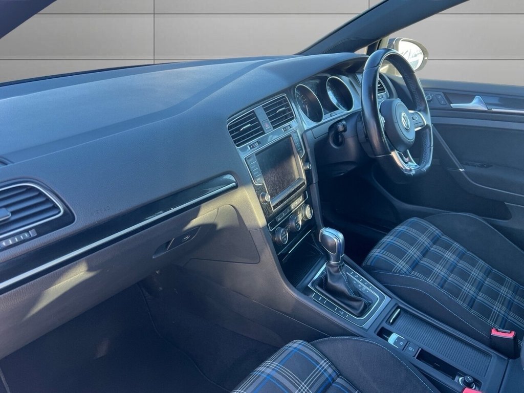 Used Volkswagen Golf 2016 for sale - 77301815: Photo 13