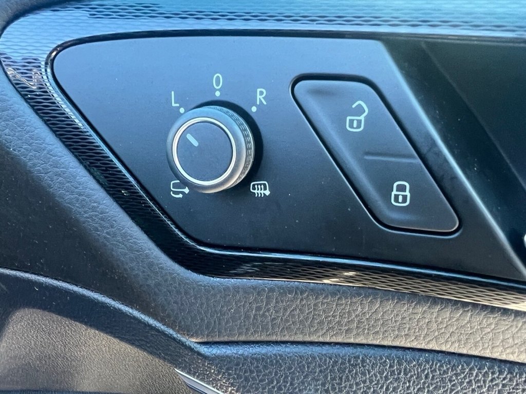 Used Volkswagen Golf 2016 for sale - 77301815: Photo 17