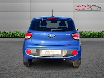 Used Hyundai i10 2019 for sale - 76754586: Photo