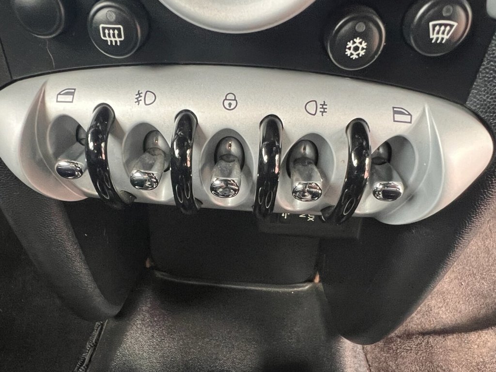 Used MINI Hatch 2009 for sale - 76744443: Photo 18