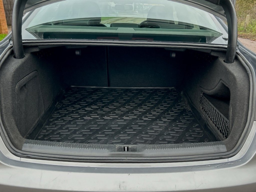 Used Audi A4 2015 for sale - 76744559: Photo 22