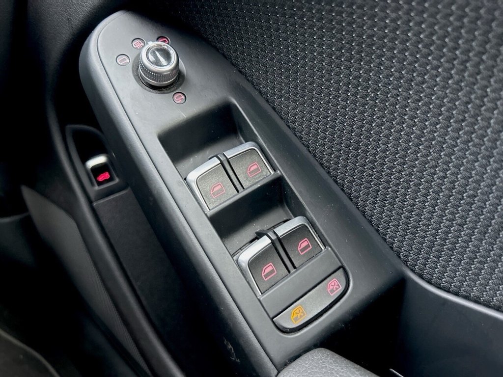 Used Audi A4 2015 for sale - 76744559: Photo 30