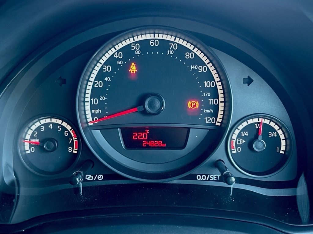 Used Volkswagen up! 2016 for sale - 76744501: Photo 22