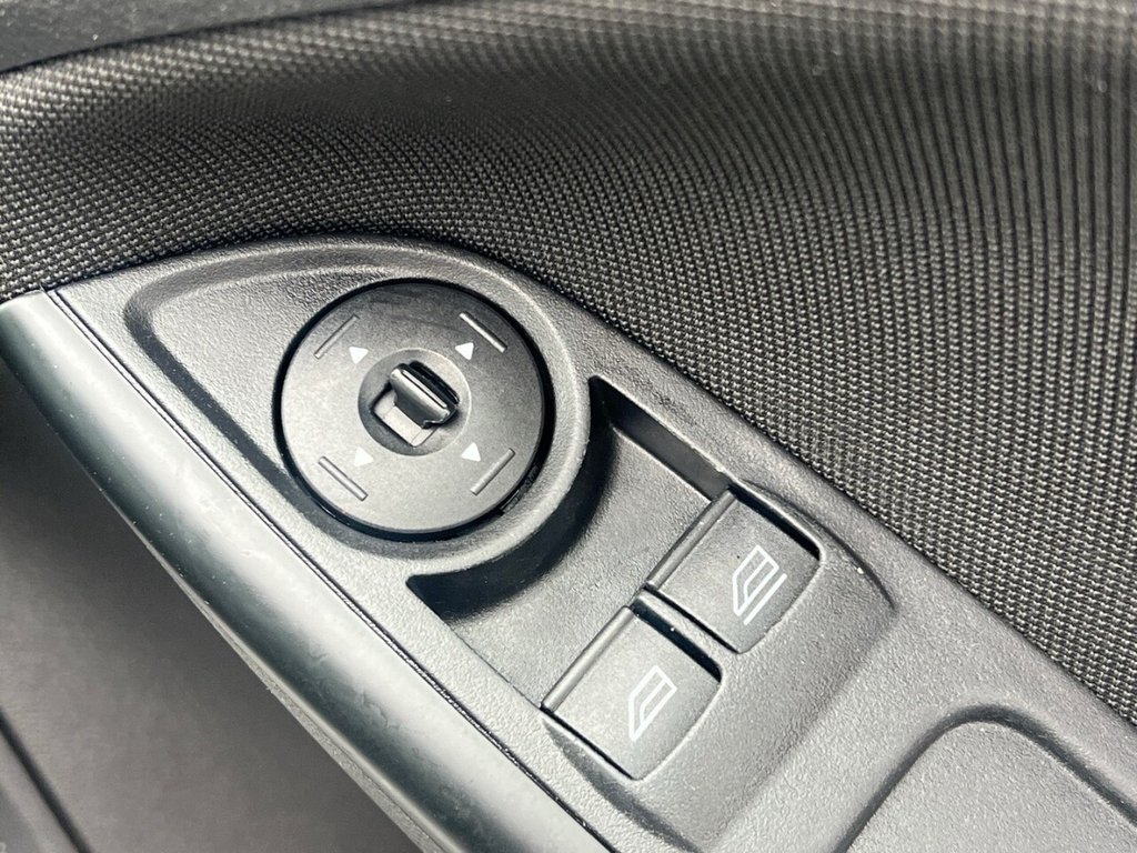 Used Ford Focus 2013 for sale - 76744474: Photo 22