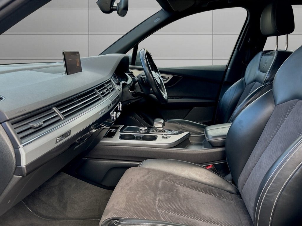 Used Audi Q7 2016 for sale - 76744541: Photo 13