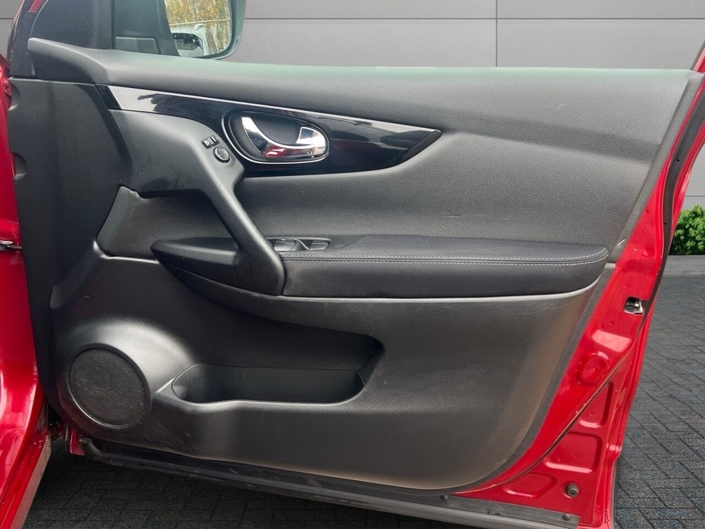 Used Nissan Qashqai 2015 for sale - 77301820: Photo 12