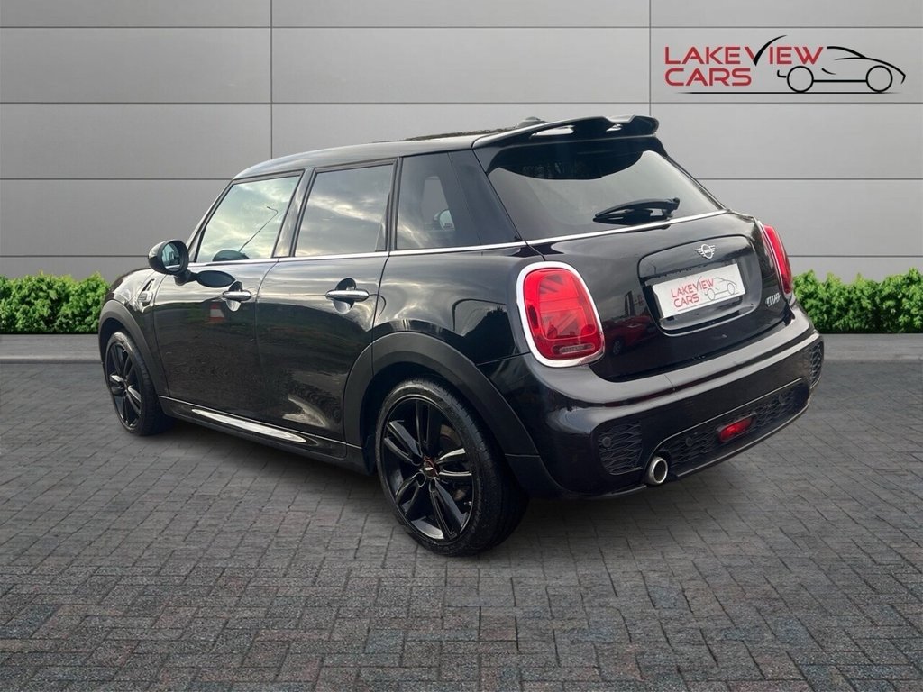 Used MINI Hatch 2018 for sale - 76744554: Photo 2