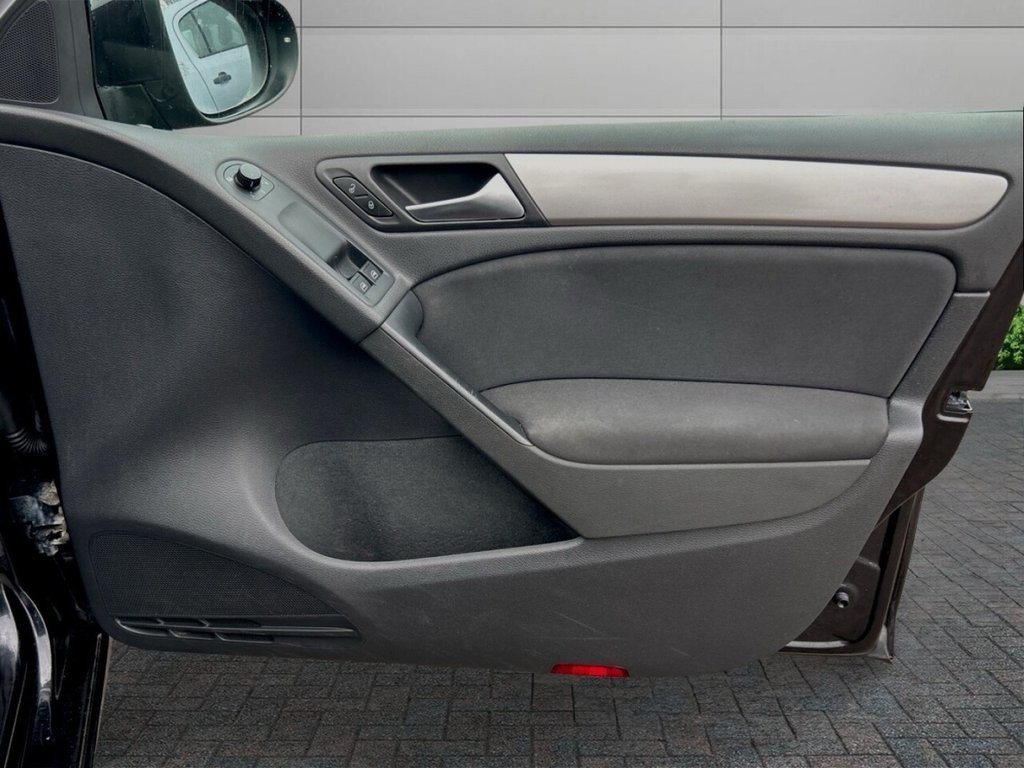 Used Volkswagen Golf 2010 for sale - 76744450: Photo 12