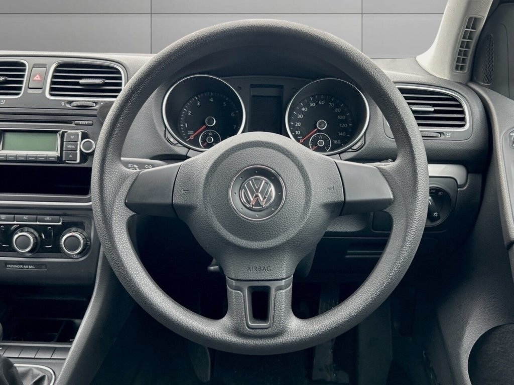 Used Volkswagen Golf 2010 for sale - 76744450: Photo 19