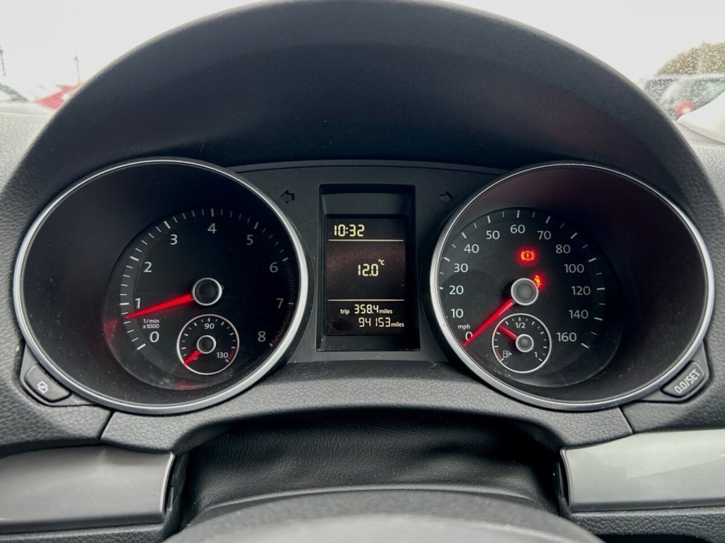 Used Volkswagen Golf 2010 for sale - 76744450: Photo 21