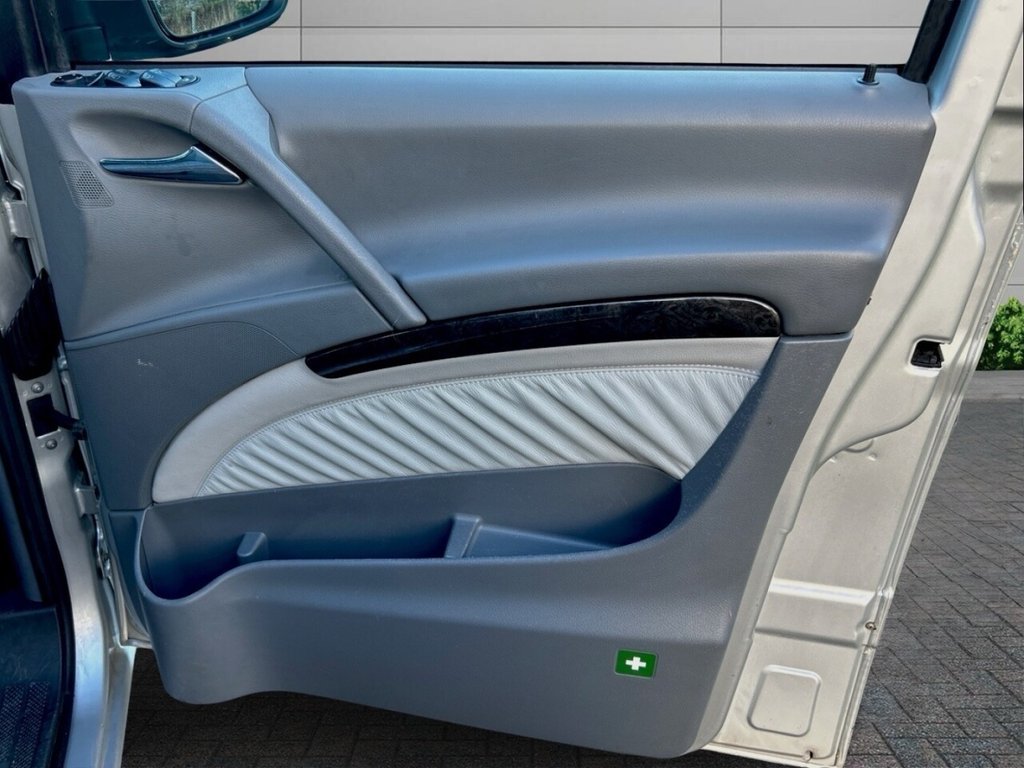 Used Mercedes-Benz Viano 2010 for sale - 76740341: Photo 12