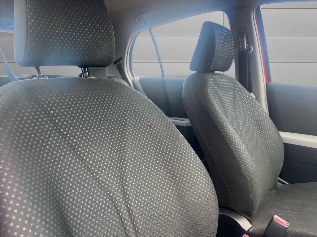 Used Toyota Yaris 2011 for sale - 76744486: Photo 11