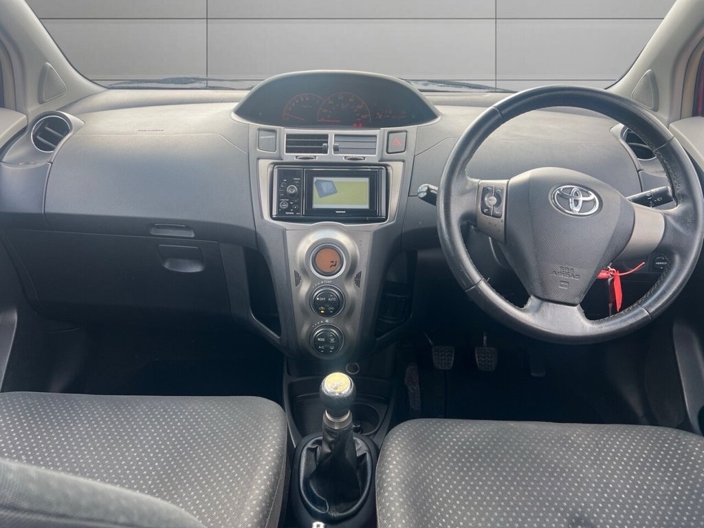 Used Toyota Yaris 2011 for sale - 76744486: Photo 16