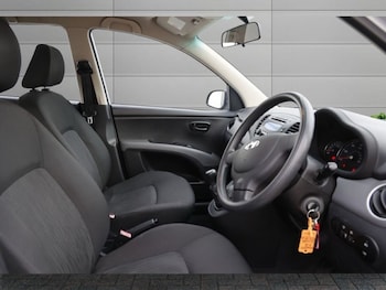 Used Hyundai i10 2011 for sale - 76744487: Photo