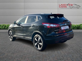 Used Nissan Qashqai 2017 for sale - 76754571: Photo