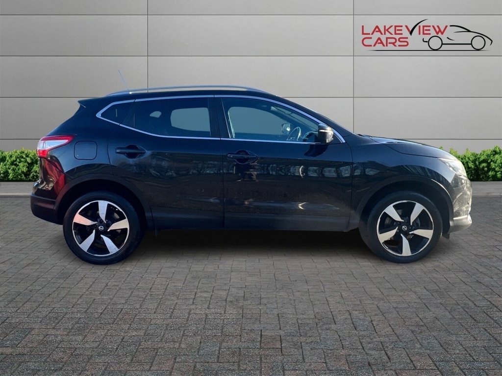 Used Nissan Qashqai 2017 for sale - 76754571: Photo 4