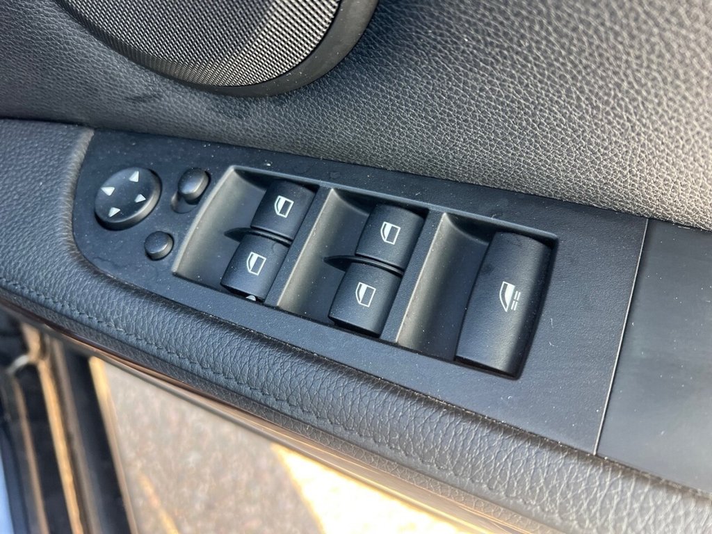 Used BMW 3 Series 2012 for sale - 76744459: Photo 21