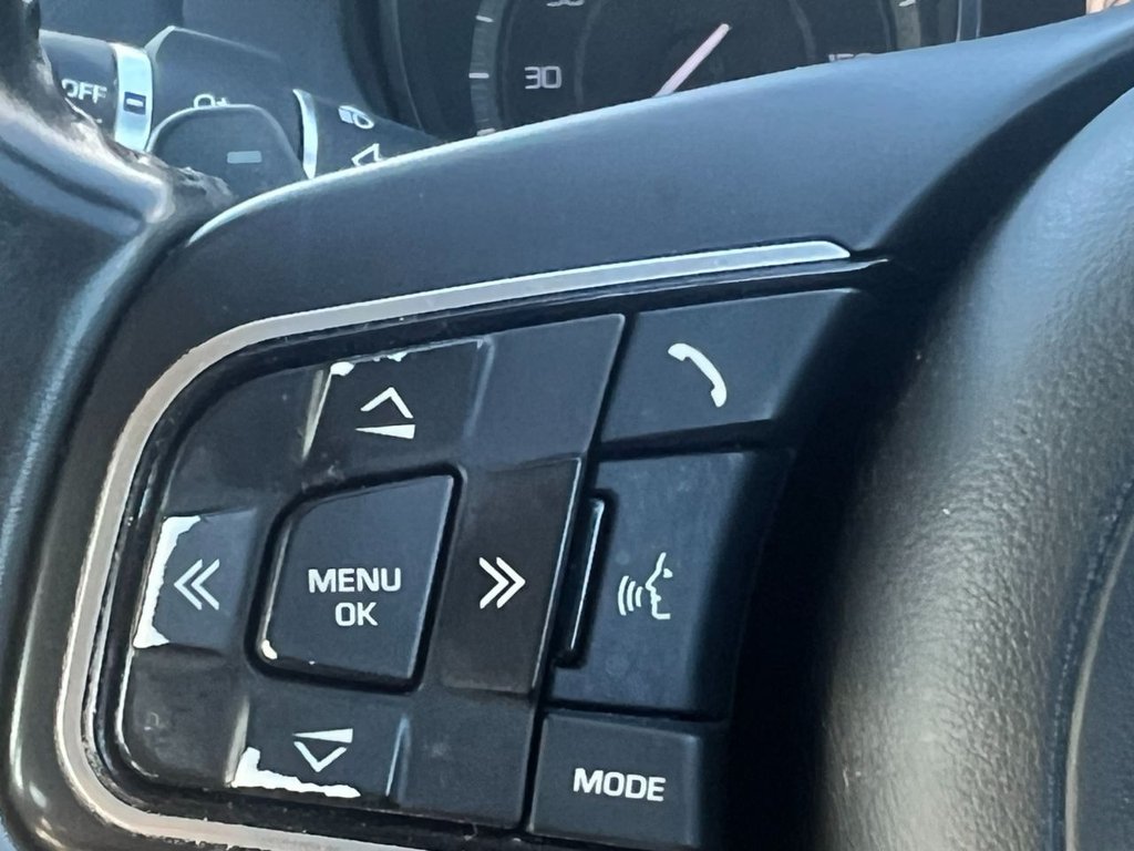 Used Jaguar XE 2016 for sale - 76744453: Photo 15