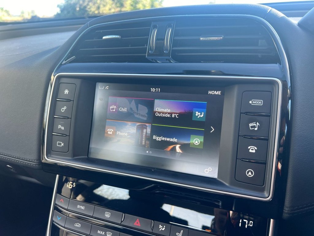 Used Jaguar XE 2016 for sale - 76744453: Photo 22