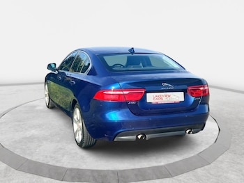 Used Jaguar XE 2016 for sale - 76744453: Photo