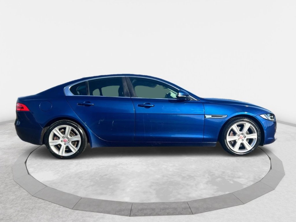 Used Jaguar XE 2016 for sale - 76744453: Photo 6