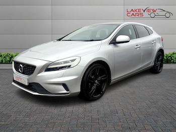 Used Volvo V40 2017 for sale - 77212541: Photo