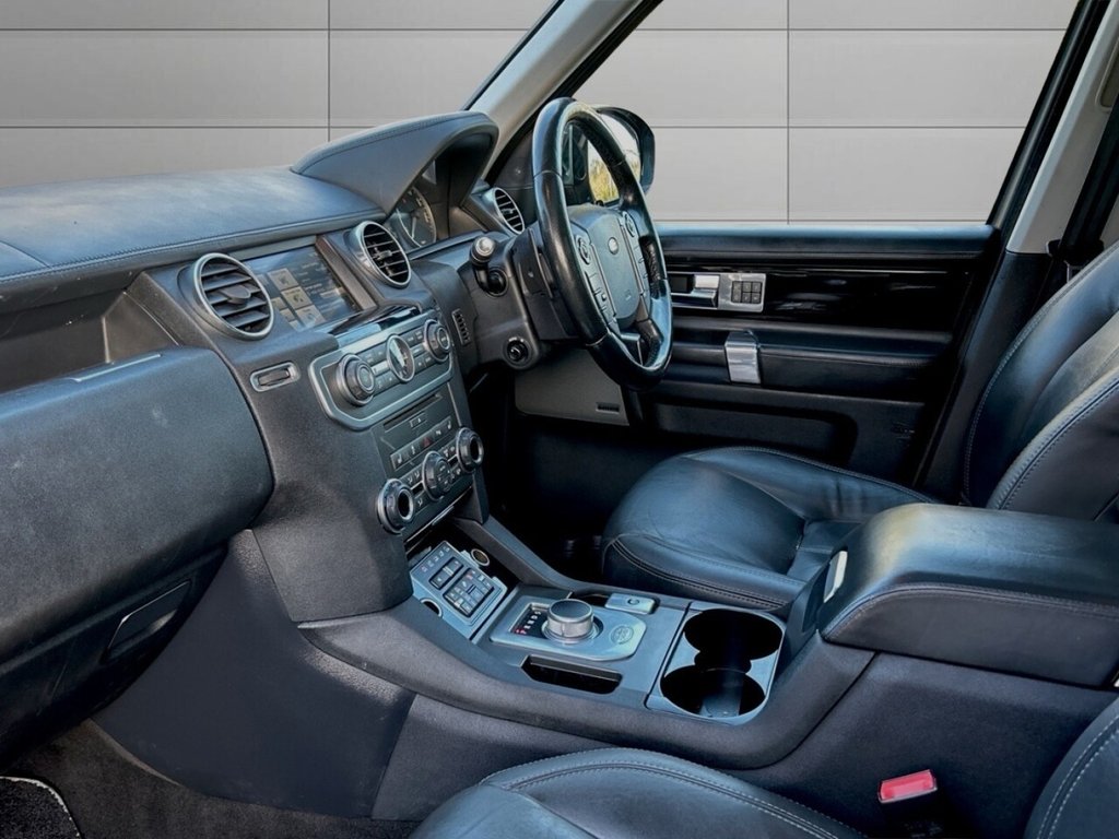 Used Land Rover Discovery 4 2014 for sale - 76848241: Photo 15