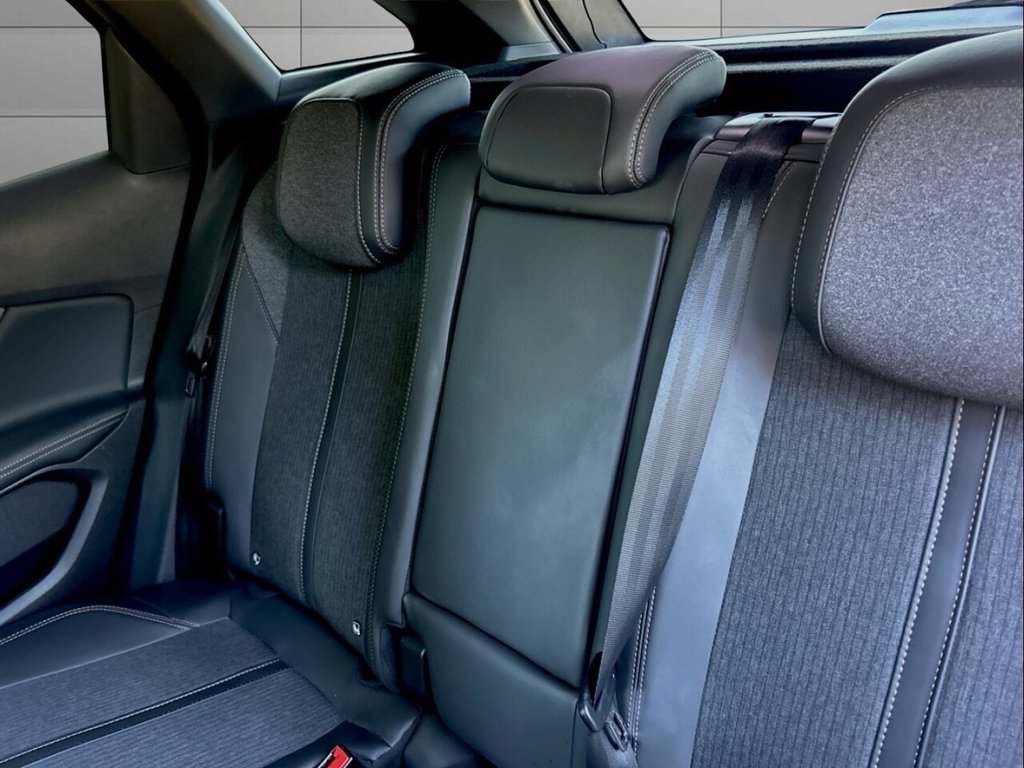 Used Peugeot 3008 2017 for sale - 77049096: Photo 16