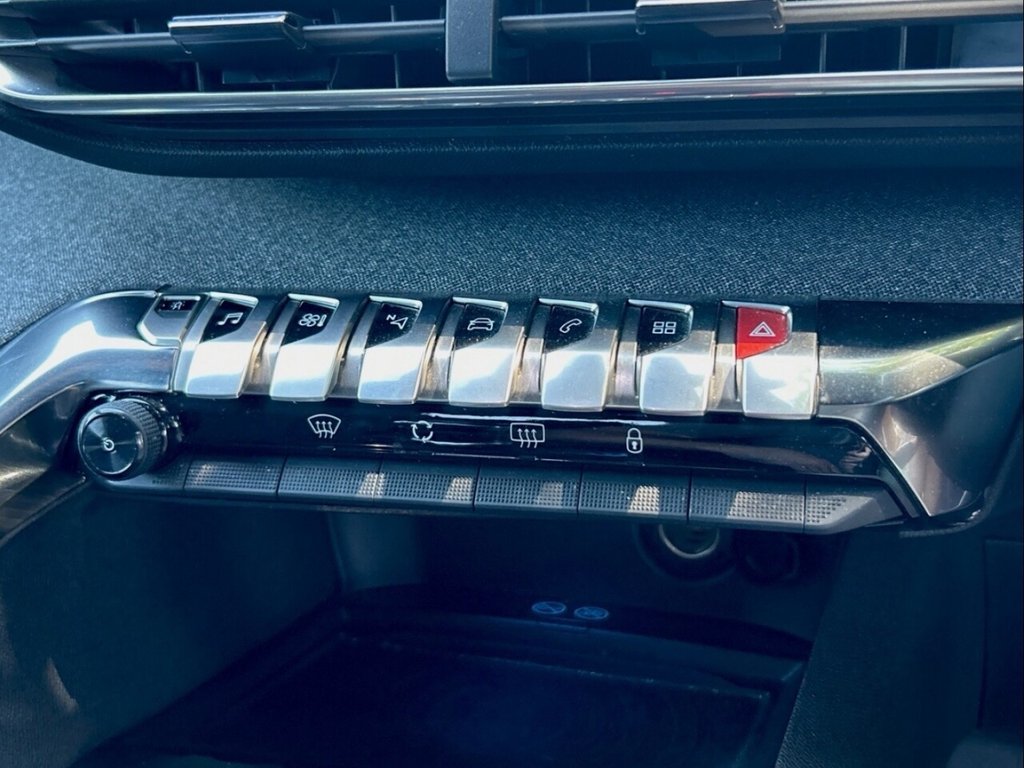 Used Peugeot 3008 2017 for sale - 77049096: Photo 28