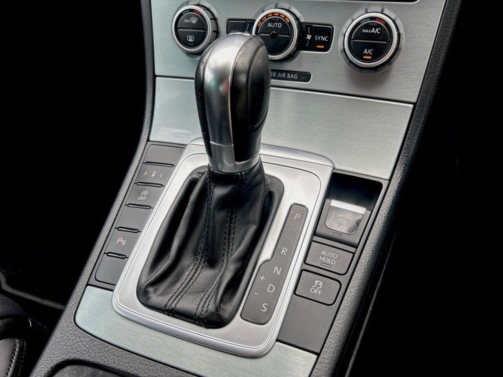 Used Volkswagen CC 2013 for sale - 76744472: Photo 28